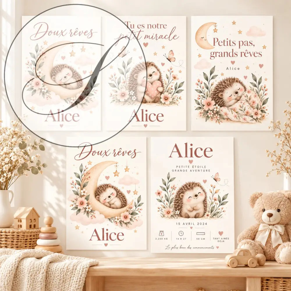 Set de 5 affiches bébé hérisson personnalisées cadeau naissance en tons pastel rose et crème avec phrases en français