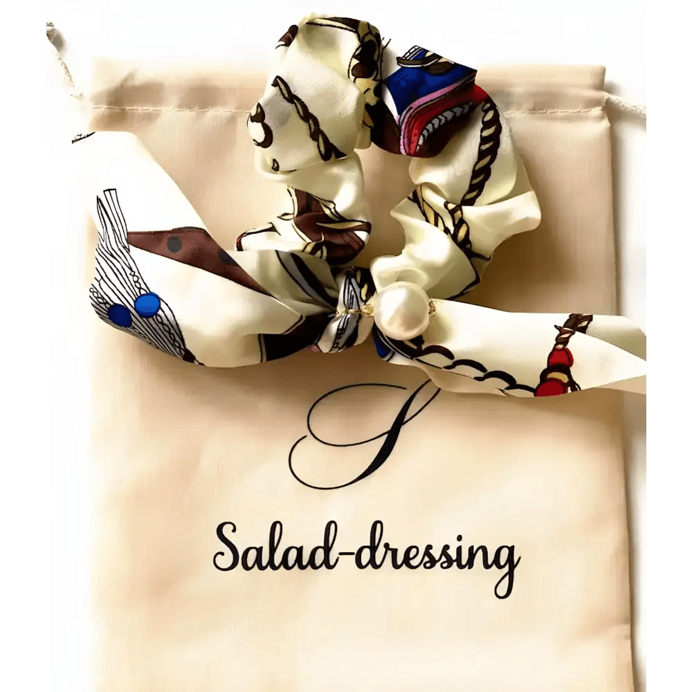 Chouchou-foulard satin beige motif chaines une perle blanche