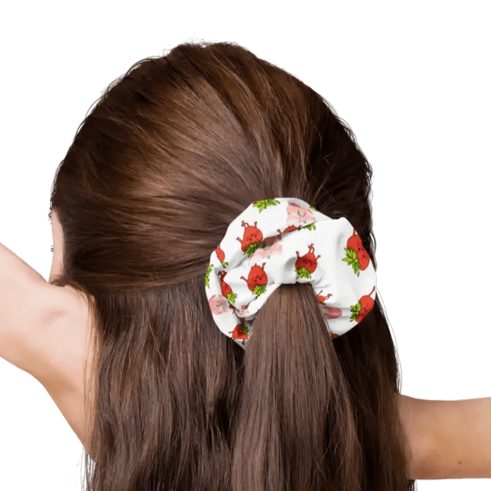 Chouchou Recyclé Design Fraise – Accessoires Cheveux Tendance Éco-Responsable,