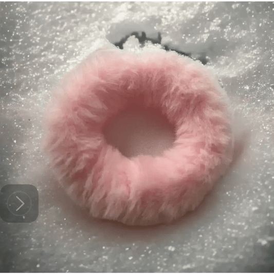 Chouchou en fourrure rose