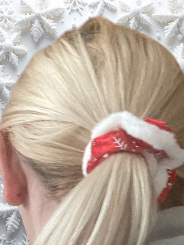 Chouchou en Velours Rouge Fait Main - Accessoire Cheveux Élégant pour Noël