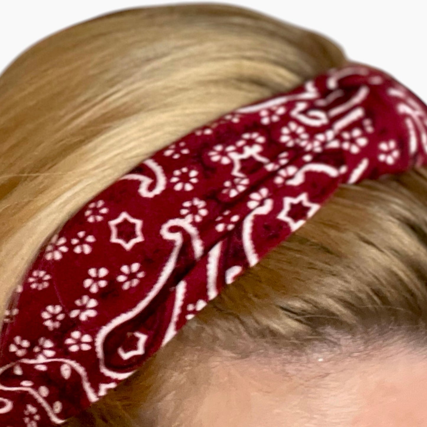 Serre -tête bordeaux style bandana, accessoire tendance pour cheveux