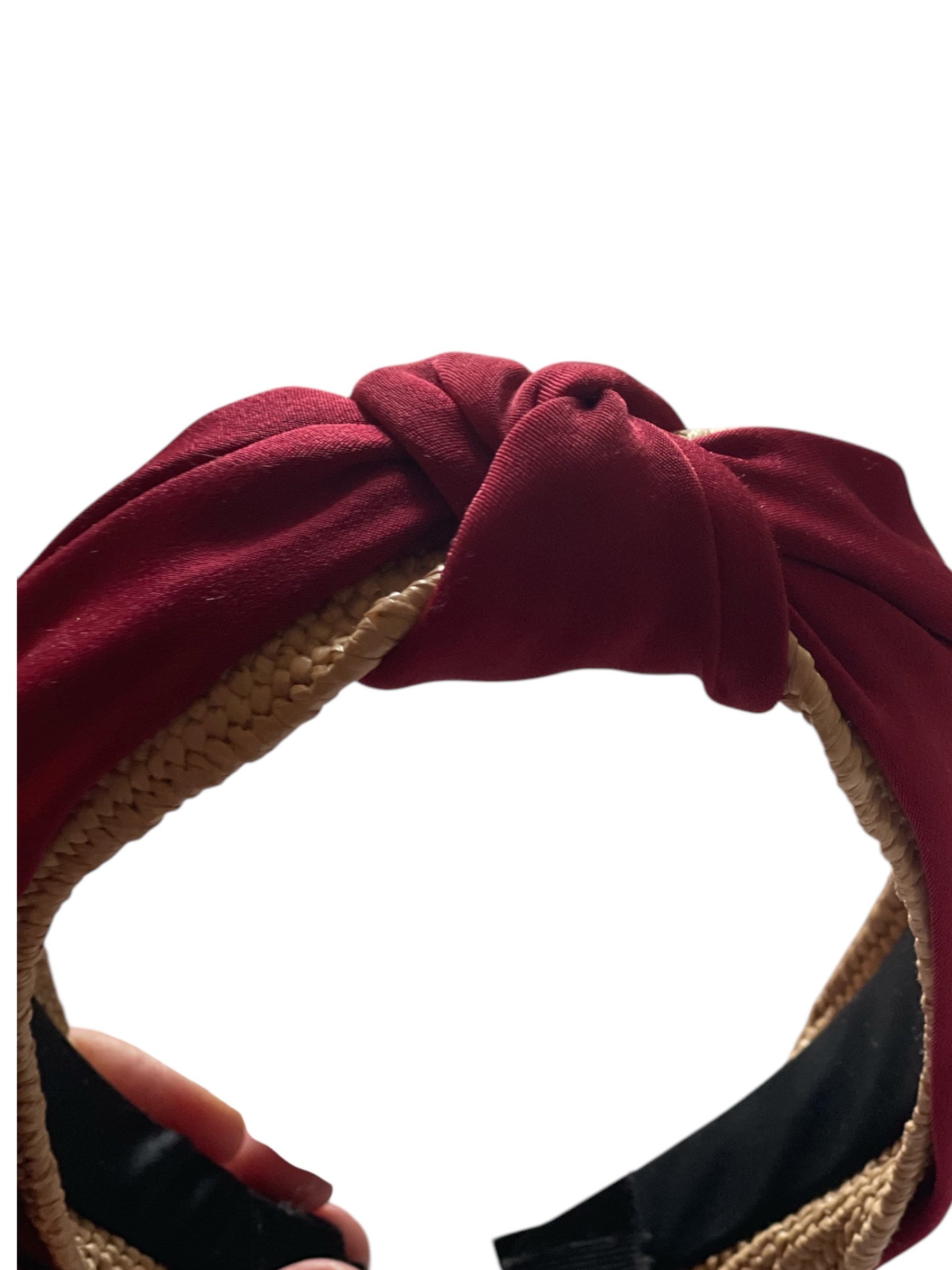 Headband en tissu bordeaux, idéal pour un look bohème et sophistiqué