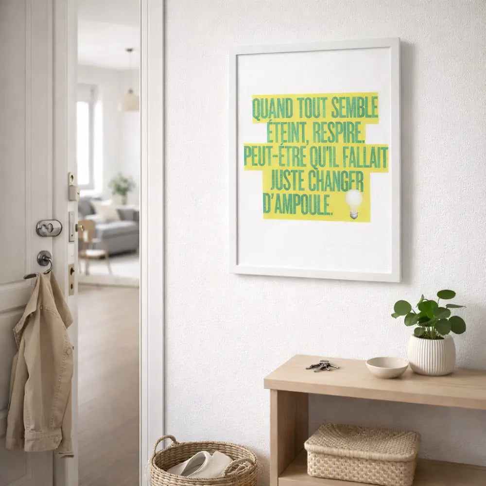 Poster inspirant avec cadre blanc, fond jaune et texte vert pour décoration murale motivation à imprimer