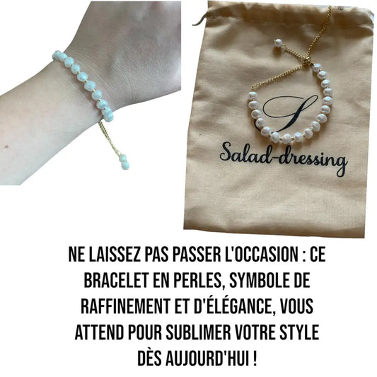 Bracelet ajustable avec perles blanches et chaîne dorée, parfait pour un look élégant et tendance