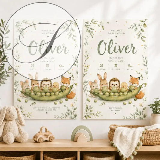 Deux affiches encadrées identiques de bienvenue nouveau-né avec illustration aquarelle d’animaux et prénom oliver