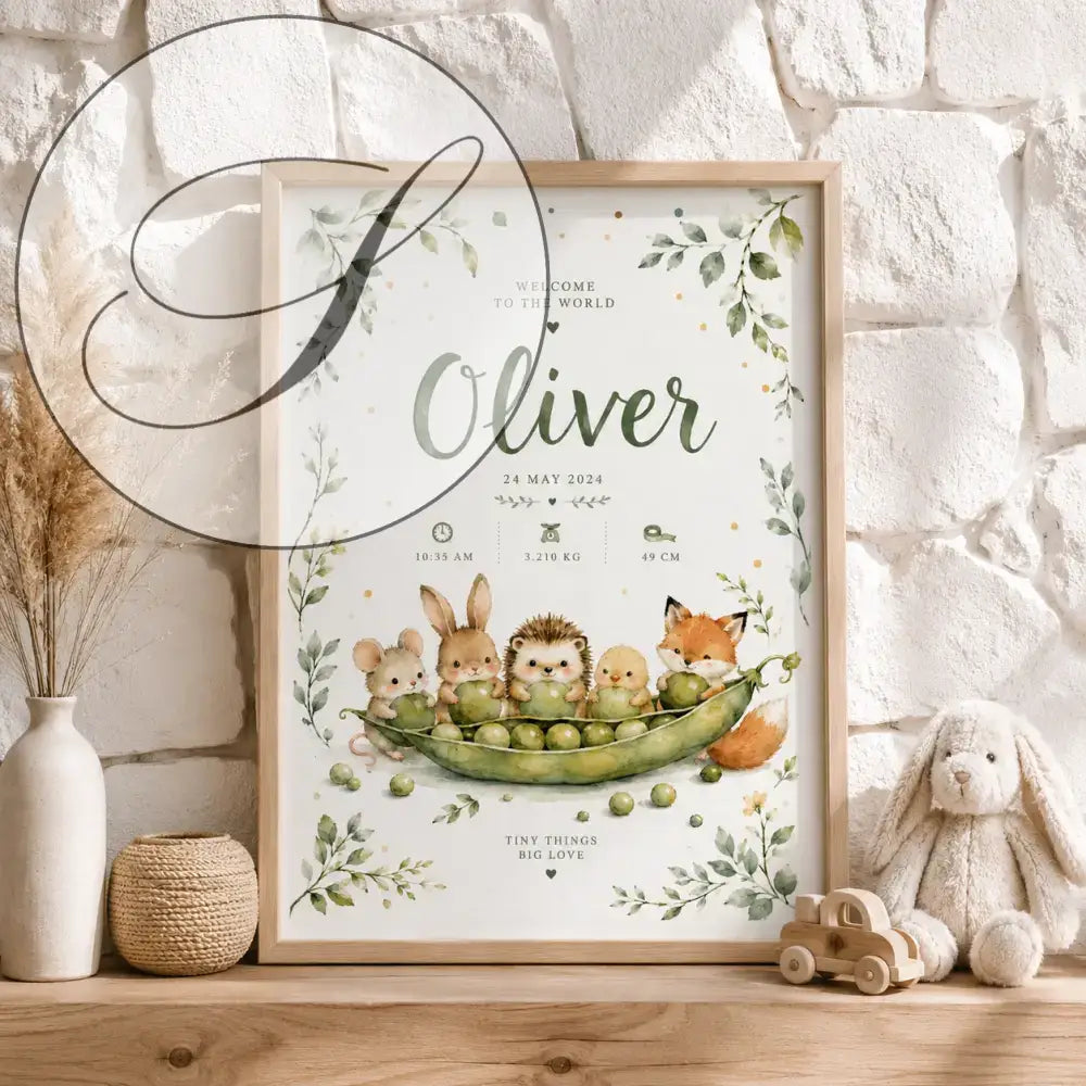 Affiche naissance personnalisée prénom avec illustrations douces de animaux des bois dans une coque de pois, cadeau naissance bébé idéal