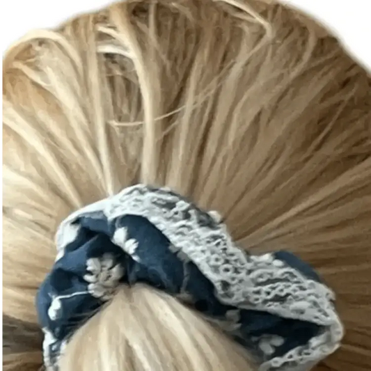 Coiffure avec chouchou cheveux elastique cheveux