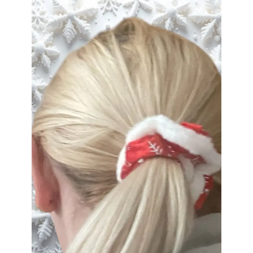 Chouchou en Velours Rouge Fait Main - Accessoire Cheveux Élégant pour Noël - Chouchous et élastiques