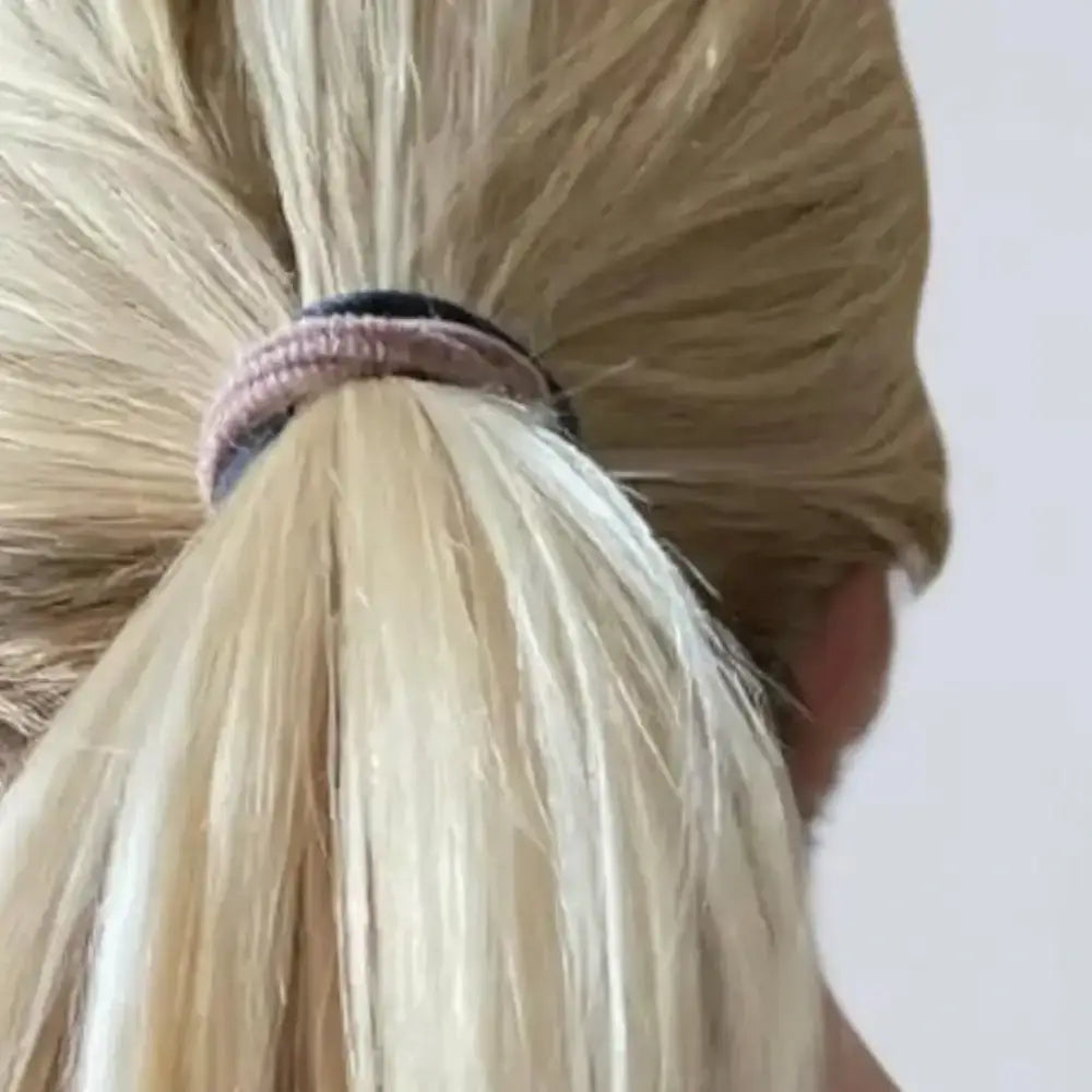 Élastiques pour cheveux avec tenue fiable pour queues de cheval et chignons