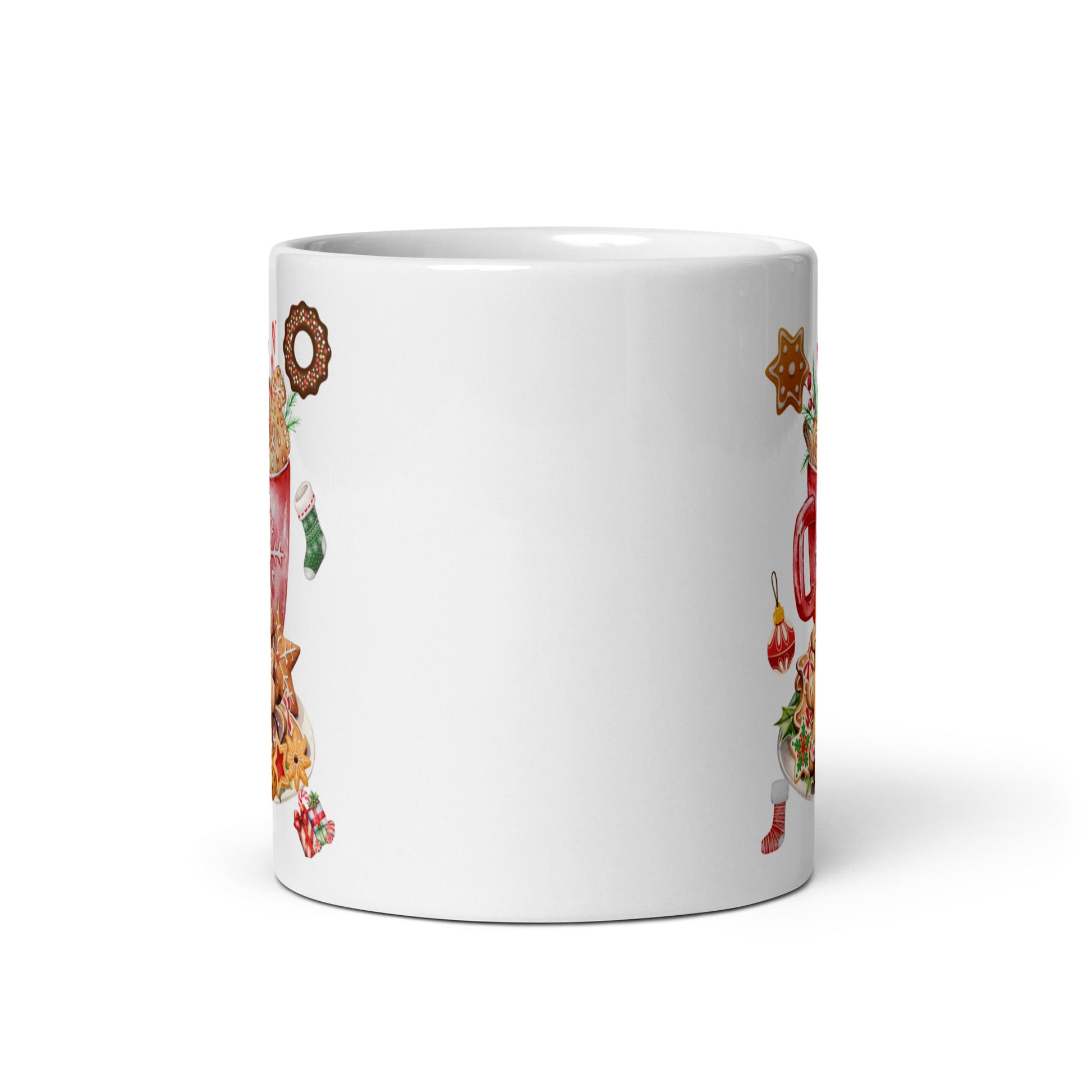 Idée cadeau cocooning : mug de Noël posé sur une table en bois