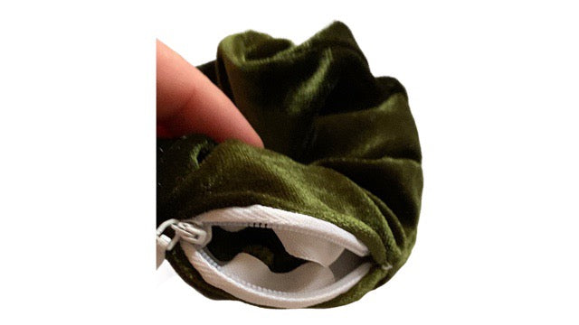 chouchou à poche en velours vert emilie